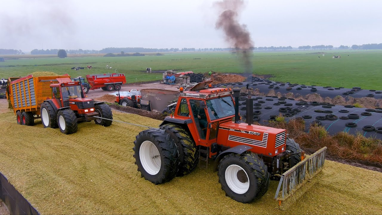 Schlammschlacht beim Maishäckseln / Maissilage in Deutschland / Lohnunternehmen Postel / 2021