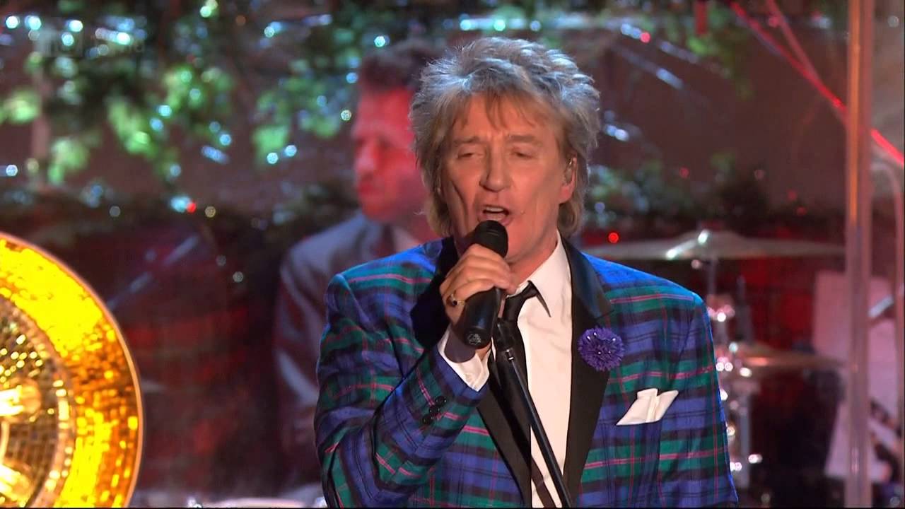 Rod Stewart (gambar dari: https://www.youtube.com/watch?v=I10VdQOl_Mk)