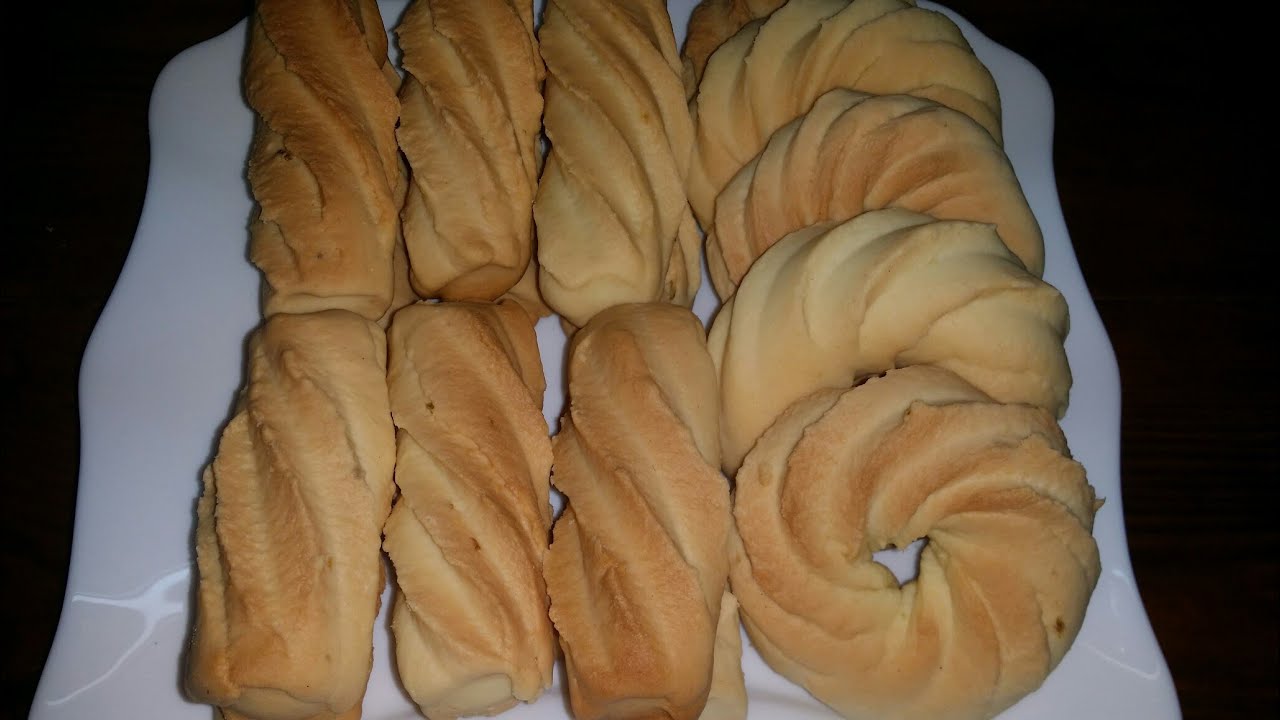 حلوى اللمبوط أو المحقن حلوة اقتصادية خفيفة ومقرمشة توالم لقهوة الصباح ولعشية