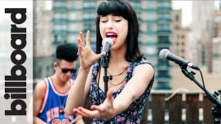 Video voorbeeld van "Kimbra Perform 'Two Way Street' | Billboard Live Studio Session"