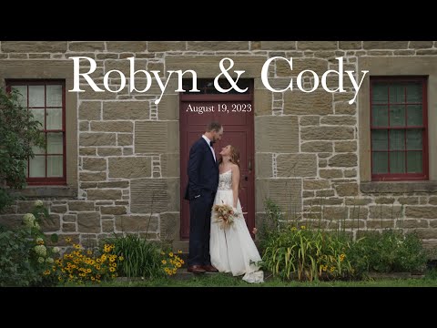 Bus Twenty Weddings | Robyn & Cody - Her father was still with her on her wedding day