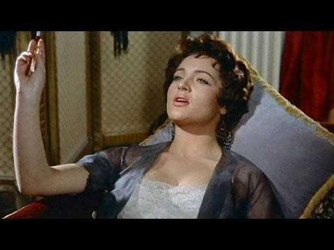 وفاة أسطورة السينما الاسبانية سارة مونتييل