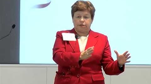 What Does Online Education do for Science and Students? (2013)