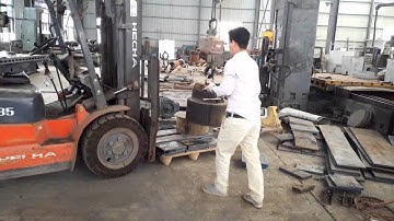 Video of dynamic load test of mould press pallet
