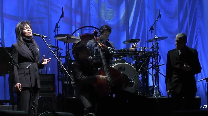 Sharon Robinson / Leonard Cohen, Alexandra leaving...