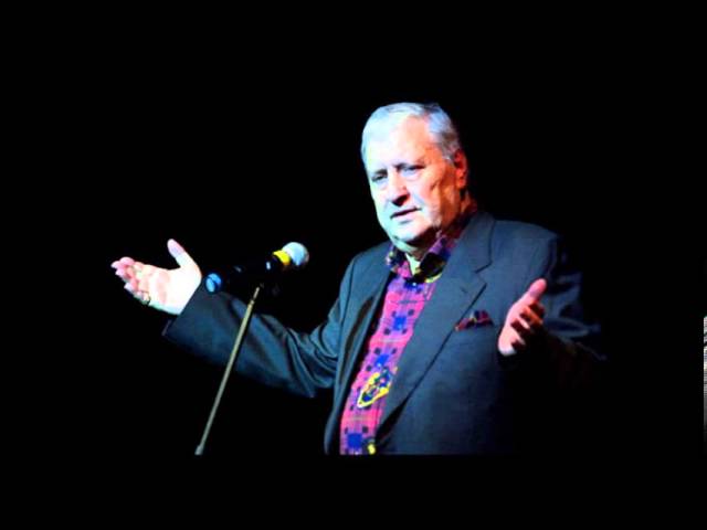 Ver Mario Merola - 'A Citta 'e Pulecenella no YouTube