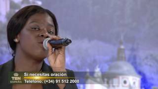 Miniatura de "GRANDE DIOS - HOLY ARE YOU LORD Sinach - Live at TBN España"