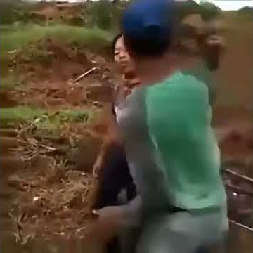 Tumbuk lah dapet duit aku.