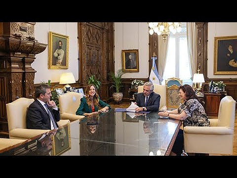 Conferencia de prensa de las ministras Raquel Olmos y Victoria Tolosa Paz.