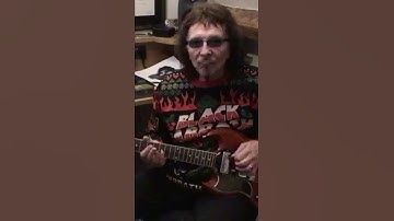 Merry Riffmas Everyone! 🎅🏻🦇✝️ #iommi #blacksabbath #shorts