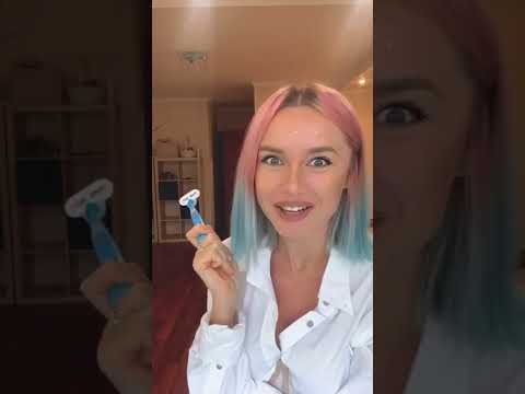 Видео: Как впервые побрить ноги (с иллюстрациями)