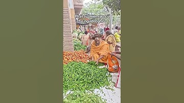 Phát từ thiện cho người nghèo bên Ấn Độ