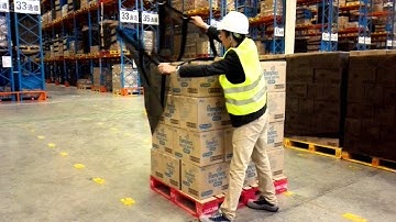 Green Spider Reusable Pallet Wraps, quick and easy to collect after using, can be reusable