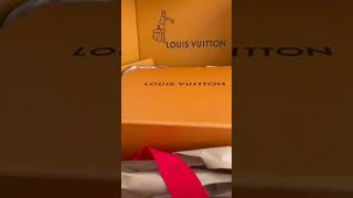 ASMR Teaser Unboxing Louis Vuitton x Pharrell Williams Damier Pop Chess Messenger. SEE FULL UNBOXING