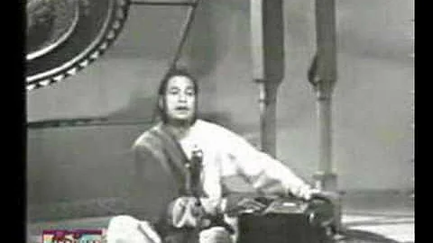 The Best Of Ustad Amanat Ali Khan, Ghazal- Insha Ji Utho Ab Kooch