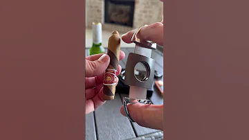 SMOKING THE MOST AMAZING ROMEO Y JULIETA CIGAR EVER MUST WATCH Cigar Asmr 