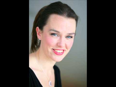 Non so piu cosa son, cosa faccio, Sharon Carty, Mezzo-soprano