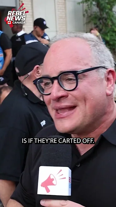 ‘Jews for a free Palestine’ try to block entrance to town hall meeting at Toronto synagogue