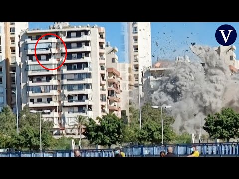 Un cámara de AFP capta el momento en el que un proyectil derriba un edificio de 11 plantas en Beirut