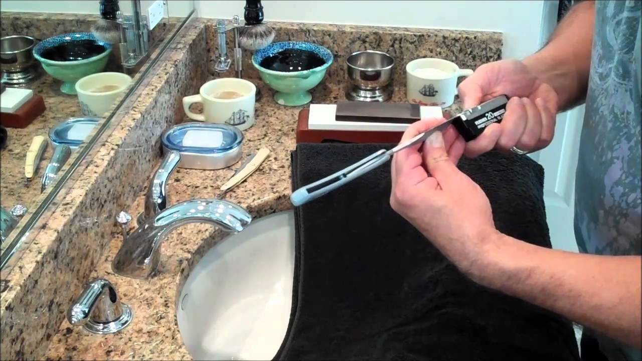 How To Clean and Maintain a Feather Artist Club Shavette Barbers Straight Razor 