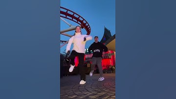 Thumbnail of Spooky Scary Skeletons Dance!
