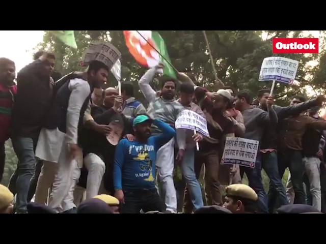 Indian Youth Congress protest march against Election Commission over the Union Budget issue class=