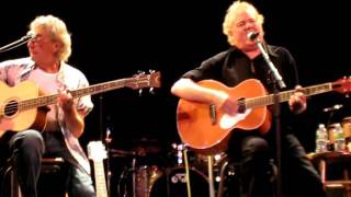 Video thumbnail of "THE STRAWBS ("ACOUSTIC") -- "LAY DOWN""