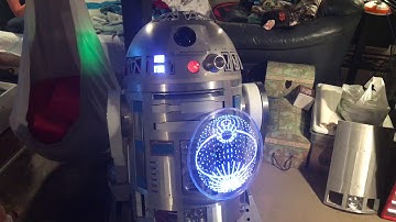 R2-D2 with Leia Hologram