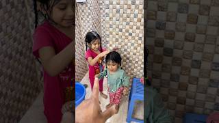 দুষ্টামির প্রতিযোগিতা হলে প্রথম পুরস্কার নিশ্চিত এই দুইজনেরই 😅🏆