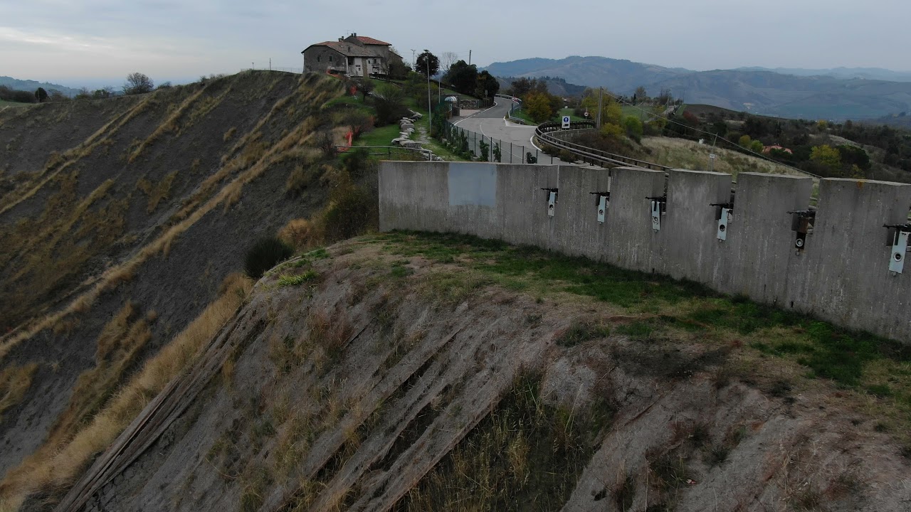 Monumento caduti di Sabbiuno - YouTube