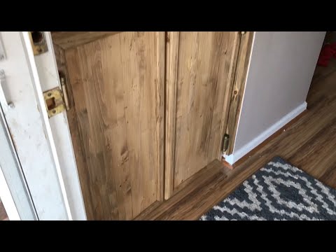 How to make Saloon Doors for the steps