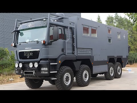 Mercedes Armadillo 8x8
