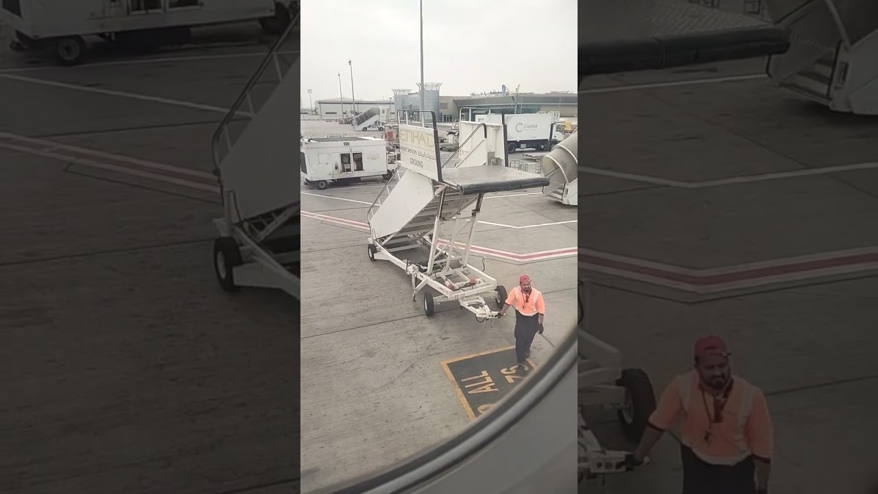 Ground Stairs Attached with A321