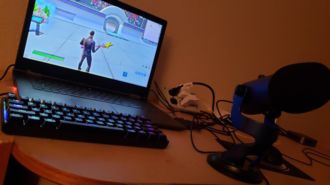 NEW Mic and Keyboard