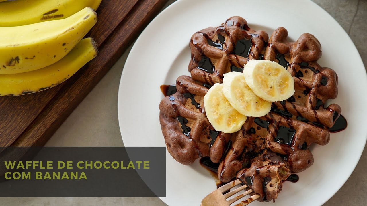 WAFFLE DE CHOCOLATE E BANANA