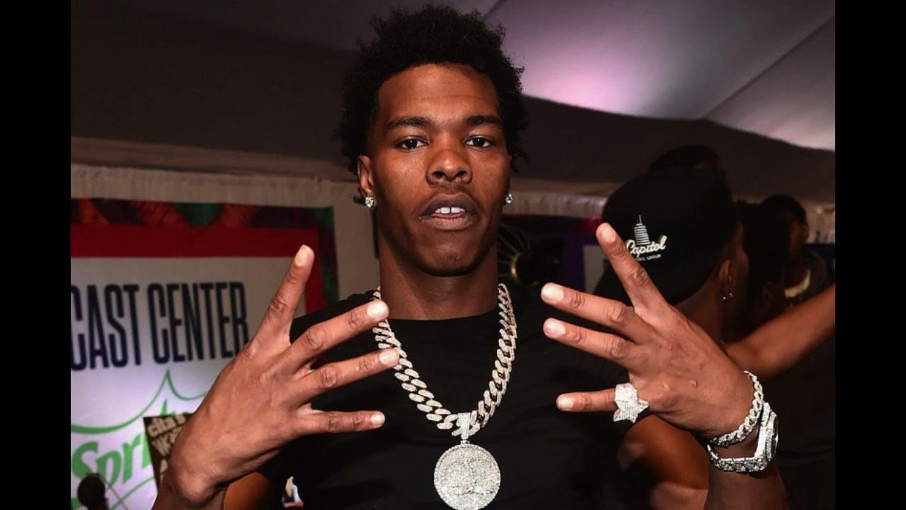 Lil baby 2. Lil baby 2. Lil baby концерт. Часы 21 savage. Lil baby rapper.