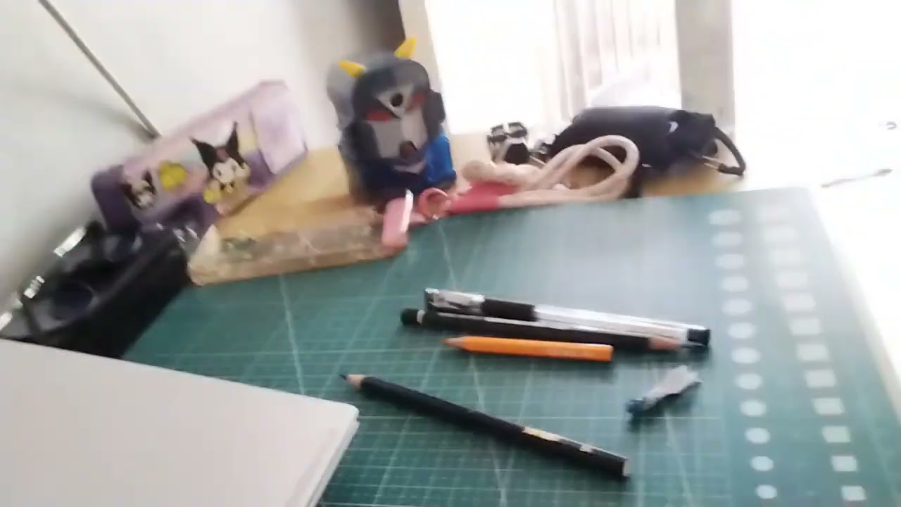 #★ValerieCh★ sedang live!! Ayo segera nonton #mewarnai yang gak kelar kelar🎀🎀💫💫