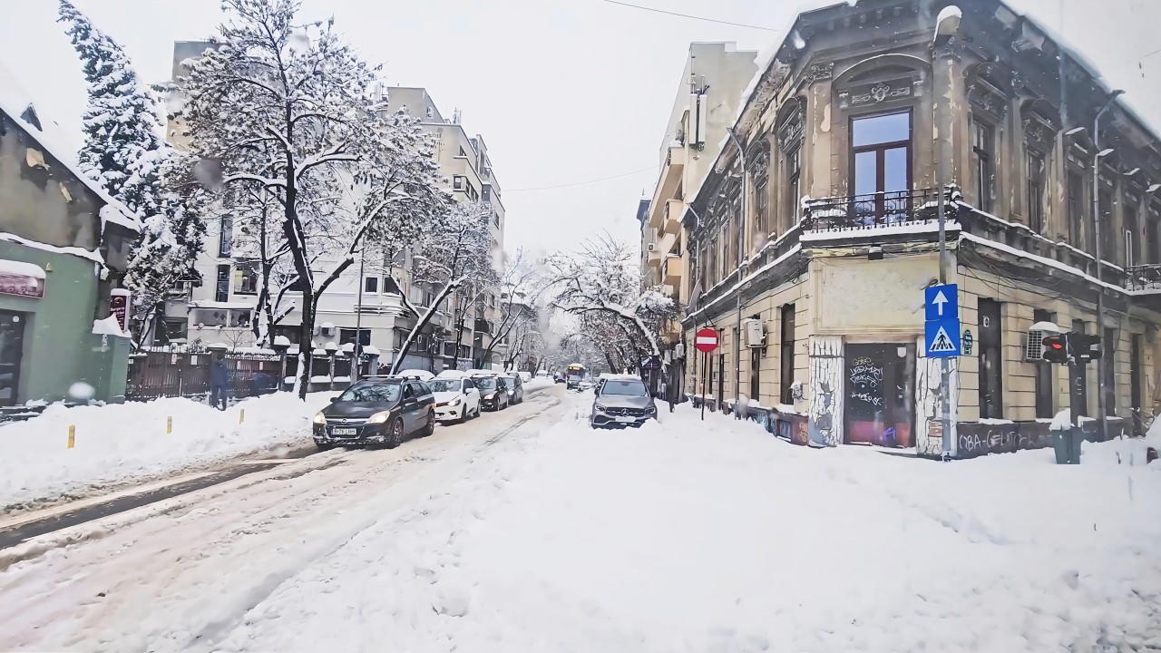 Turul Bucureștiului, prin zăpada de o jumătate de metru