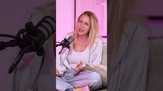 KONUK AĞIRLAMAK DAHA RAHAT! | DanlaCast - Melis İşiten #danlabilic #danlacast #shorts