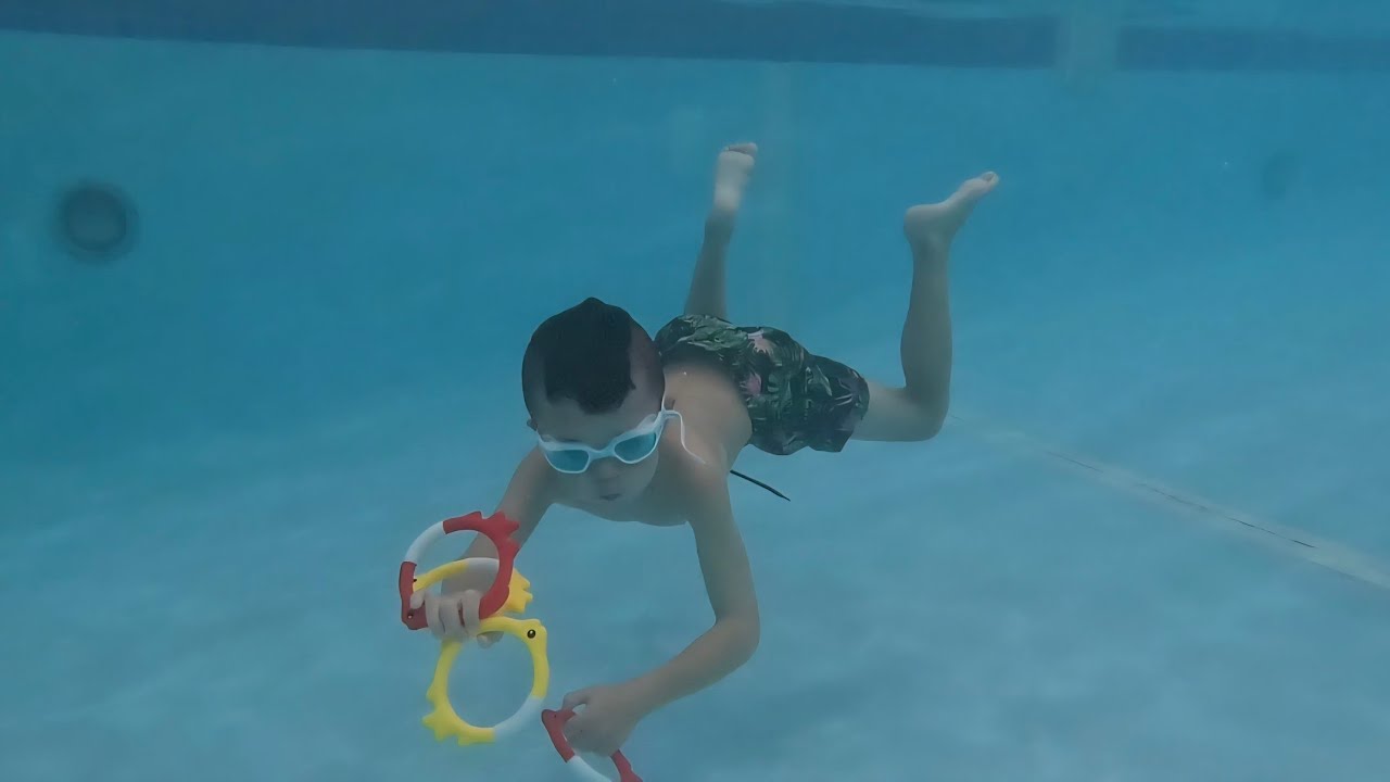 Camden at 7 years old Summer 2025 swim progress at Mariner's Cove Lethbridge | @wethemuttons vid#772