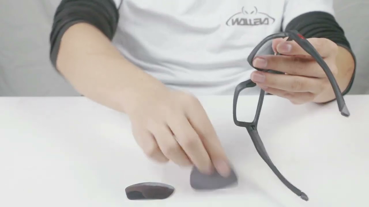 Oakley Chainlink(OO9247 Series) Sunglasses Lenses  Replacement(Installation/Removal) By Walleva