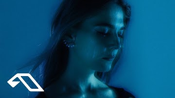 Nicky Elisabeth - Close To You