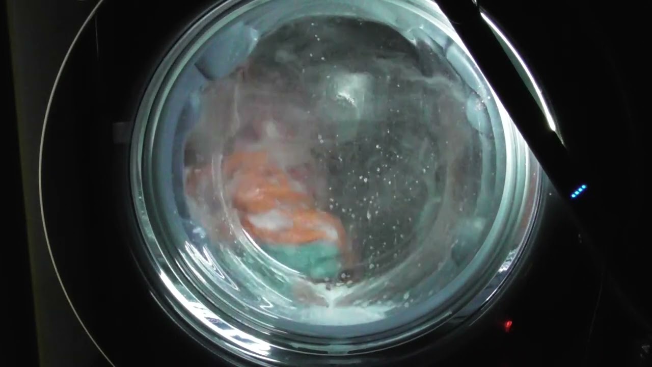 LG AiDD Steam Washer, Silent Wash cycle with 5 towels and Turbowash