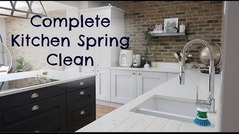 SPRING CLEANING & ORGANISING MY KITCHEN | KERRY WHELPDALE