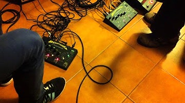 Boomerang brother sync improvisation