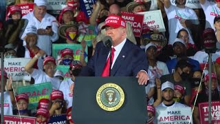 Pres. Trump responds to 'Fire Fauci' chat at rally