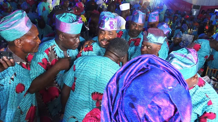 NURTW MEMBERS HONOR MC OLUOMO IN LAW BURIAL PARTY