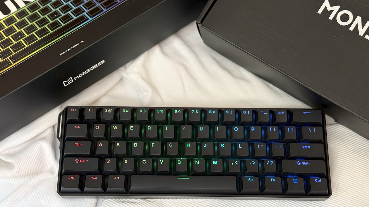 MonsGeek Fun60 Ultra TMR 上手评测：具有8 kHz 无线轮询功能的快速