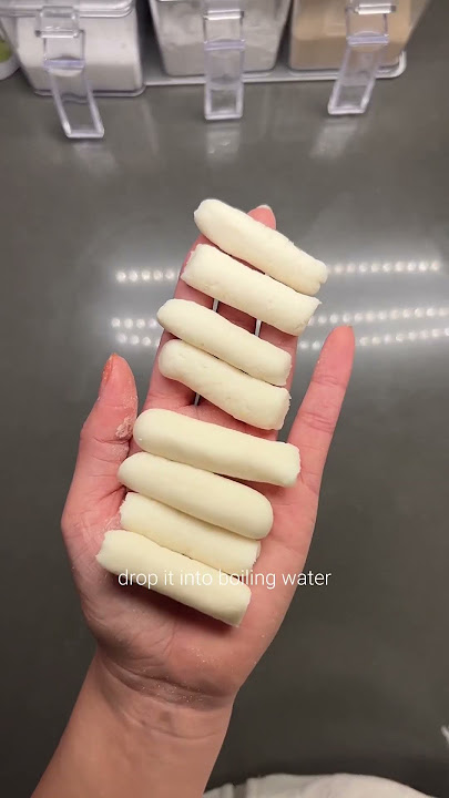 How to make the rice cakes in tteokbokki