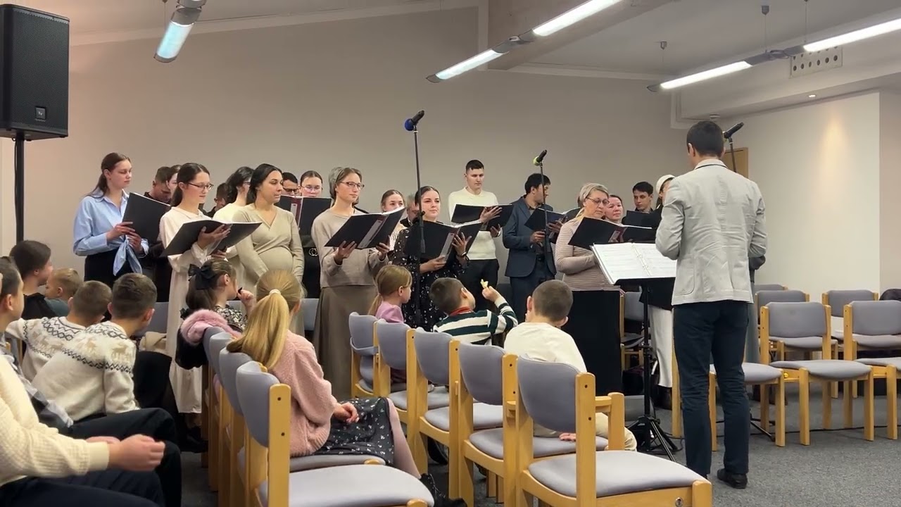 Не только два тысячелетия назад || пение хора 